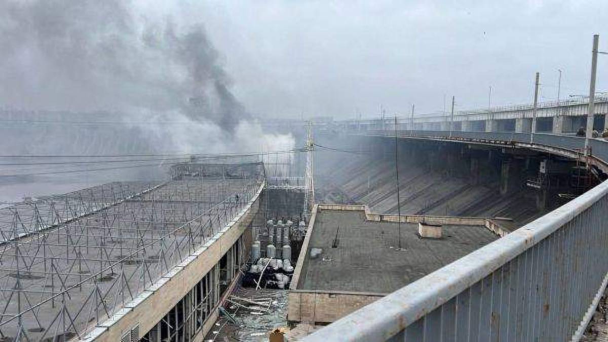 В “Укренерго” не бачать загроз прориву дамби ДніпроГЕС