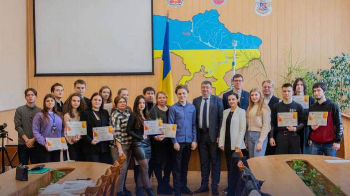 Запорізькі студенти дискутували про відновлення на Economic Battle