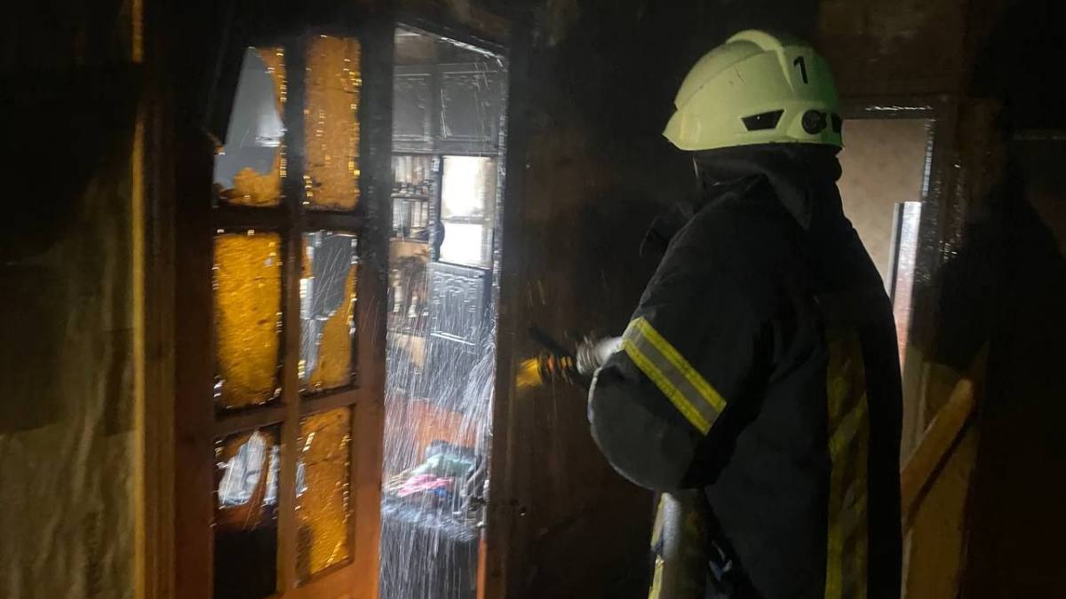 У Запоріжжі горіла дев’ятиповерхівка: є постраждала