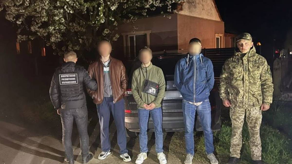 На кордоні з Угорщиною затримали мешканця Запоріжжя, який на авто тікав від правоохоронців