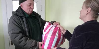 Переселенці та жителі Комишувахи – у зоні уваги волонтерів