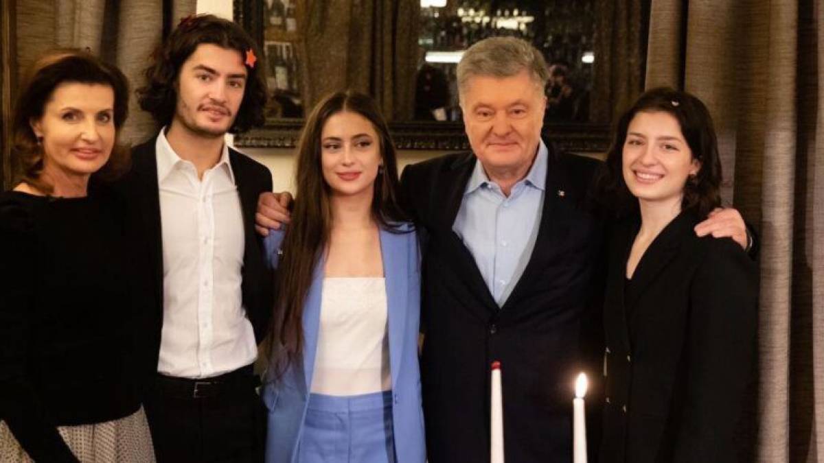 Де зараз живуть і чим займаються діти Петра Порошенка