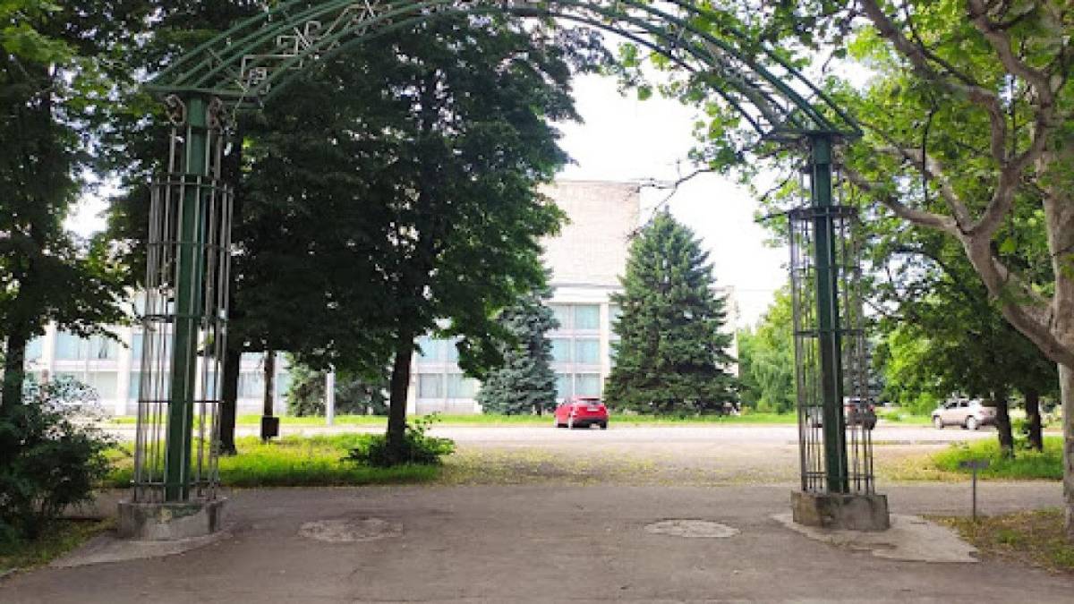 Один із парків Запоріжжя отримає нову назву