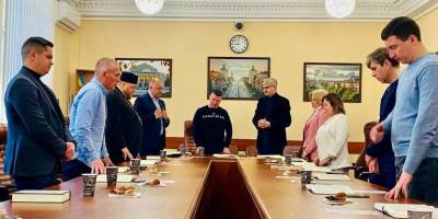 У міськраді відбувся молитовний сніданок