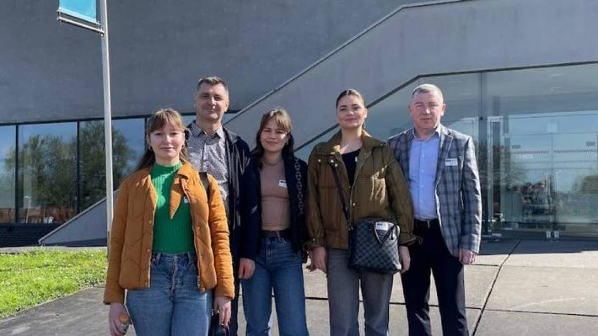 Запорізькі студентки пройшли пілотне навчання у Бельгії