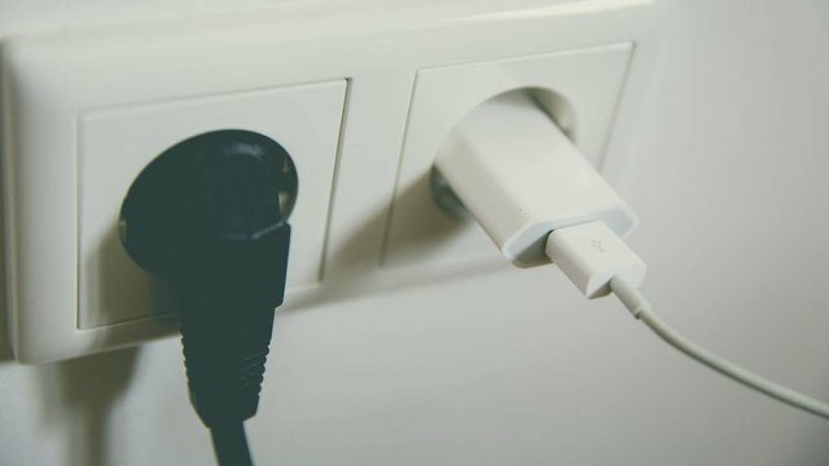 «Укренерго» просить споживачів обмежити енергоспоживання в період з 19.00 до 22.00