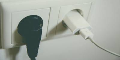 «Укренерго» просить споживачів обмежити енергоспоживання в період з 19.00 до 22.00