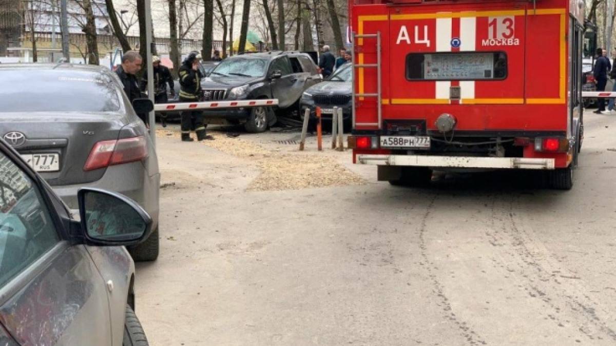 У москві підірвали авто зрадника-ексофіцера СБУ