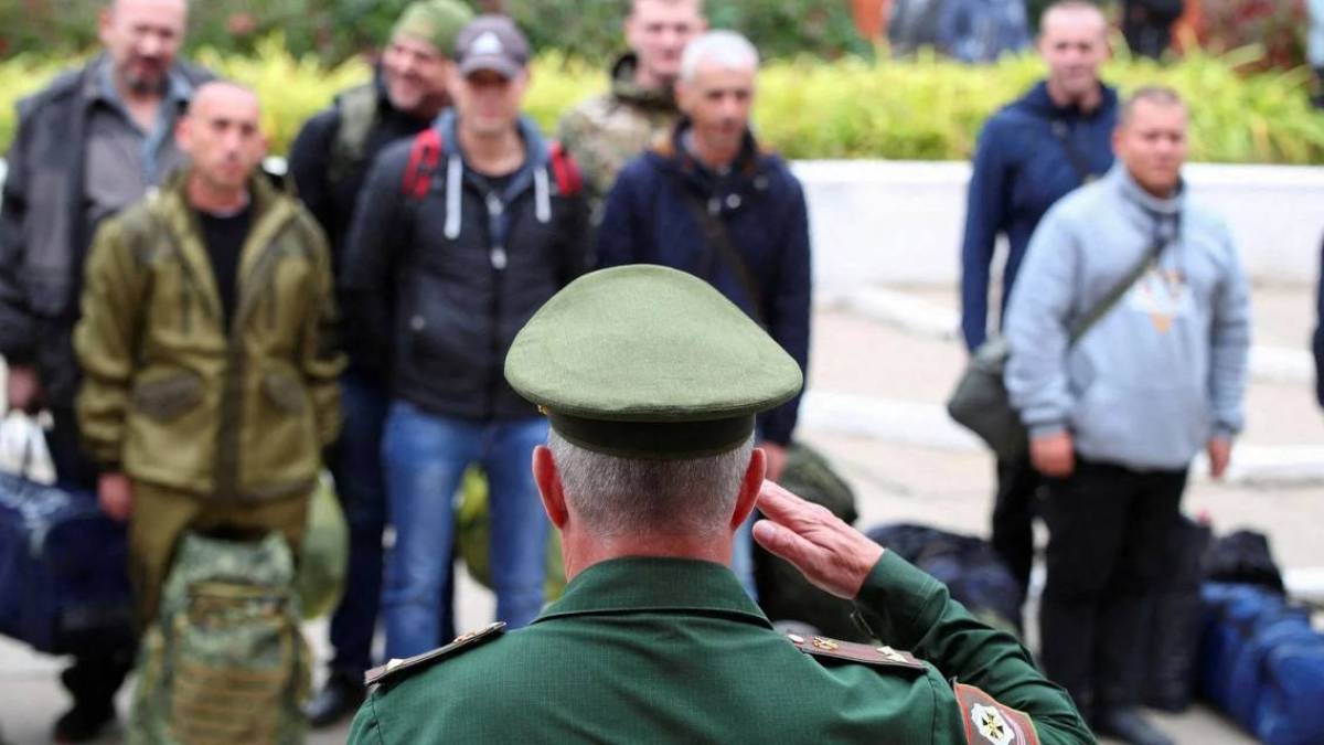Доля окупованих територій: в Криму планують призвати 15 тисяч осіб до російської армії