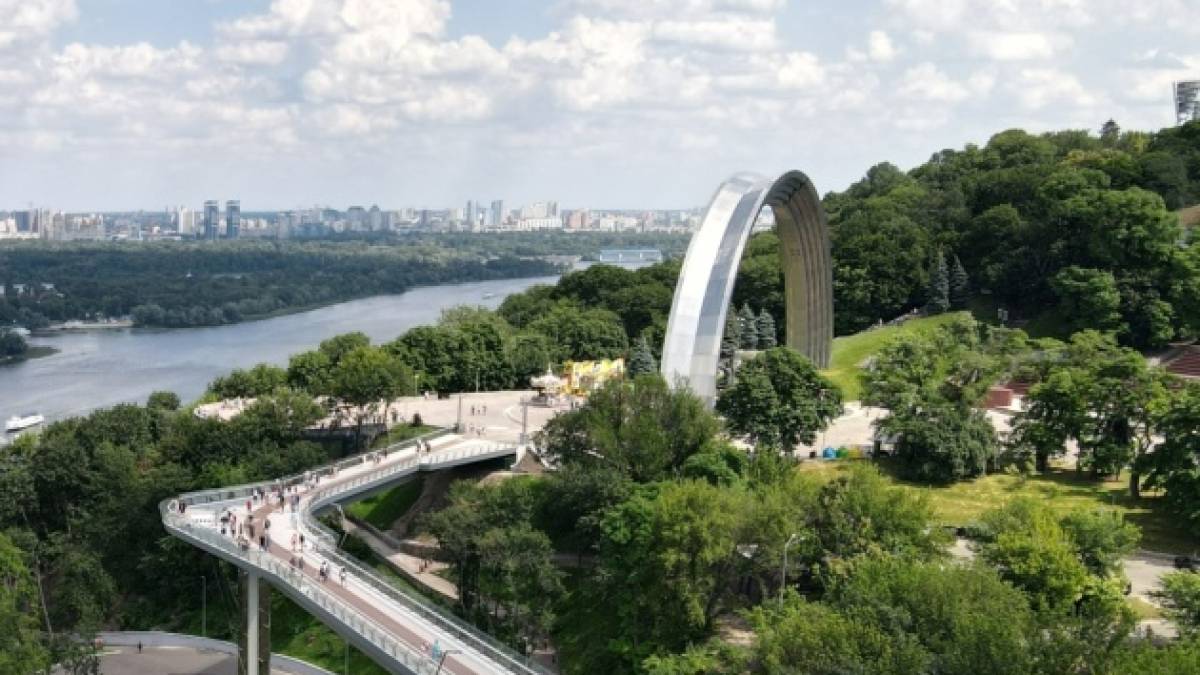 Колишню Арку дружби народів можна знести, вона не є пам’яткою історії — МКІП