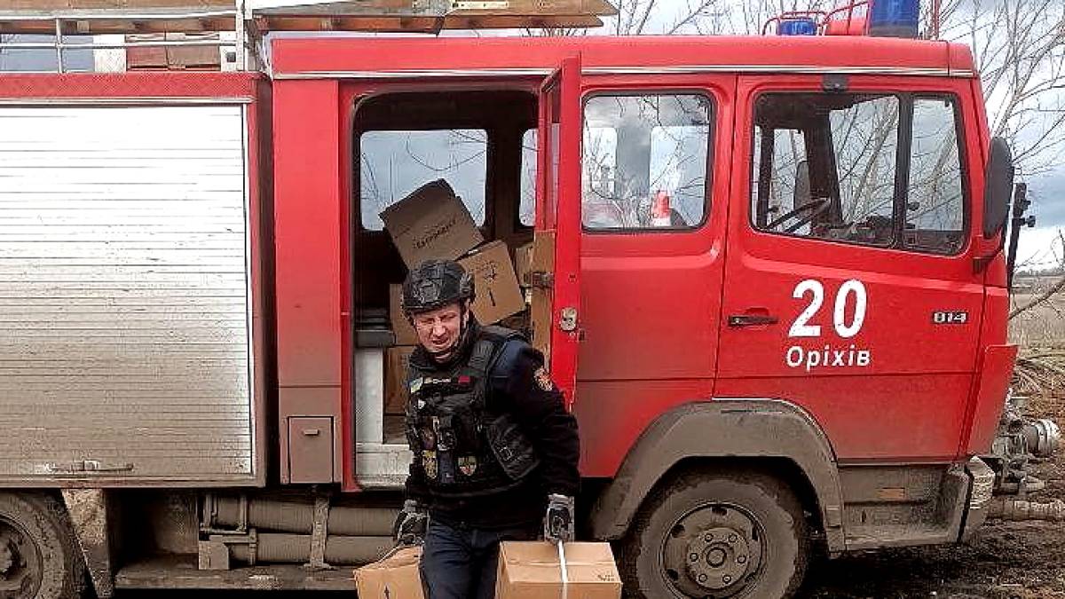 Запорізькі рятувальники продовжують надавати допомогу населенню у прифронтовій зоні (фото)