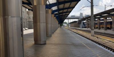 Вокзал Дніпра вже відновив роботу: які поїзди затримуються