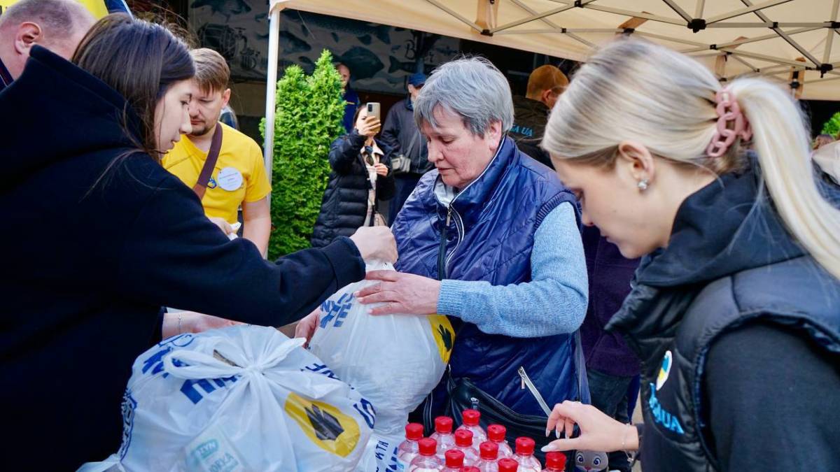У Запоріжжі родини захисників та сім’ї з дітьми отримують продуктові набори