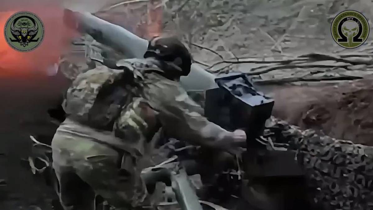 «Ландшафтні дизайнери» із Нацгвардії очищають вогнем запорізький край від ворога