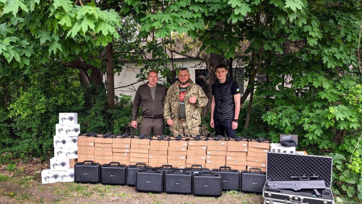 На Запорізькому напрямку бійці отримали понад 200 коптерів