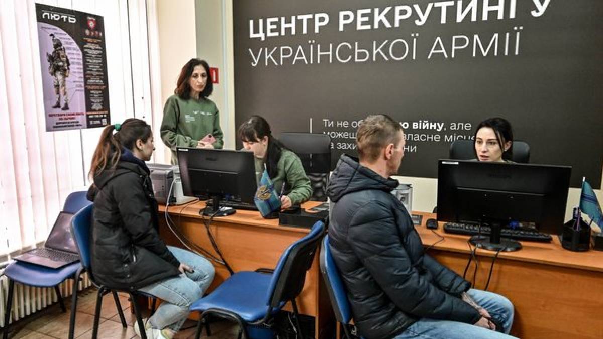У Запоріжжі до центру рекрутингу за три тижні надійшло 117 заявок