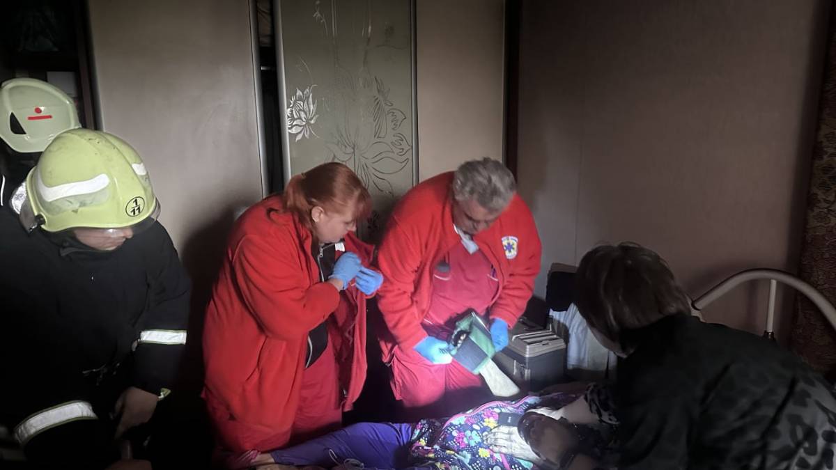 Не могла самостійно рухатися: у Запоріжжі під час пожежі ледь не загинула пенсіонерка