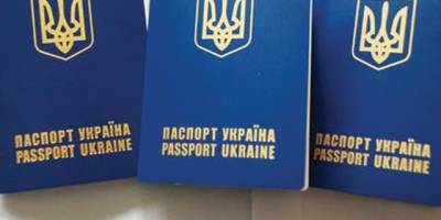 У консульствах України за кордоном призупинили надання послуг чоловікам мобілізаційного віку: Кулеба пояснив, чому
