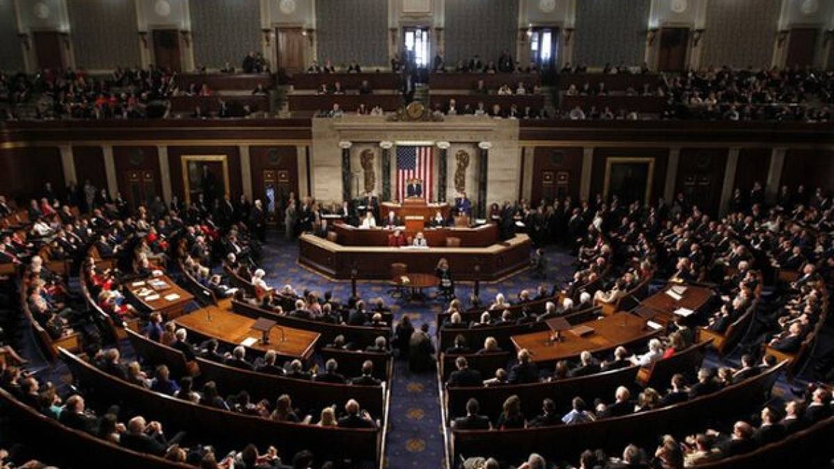 Сенат США ухвалив на процедурному голосуванні пакет законопроектів про надання допомоги Україні, конфіскацію активів рф