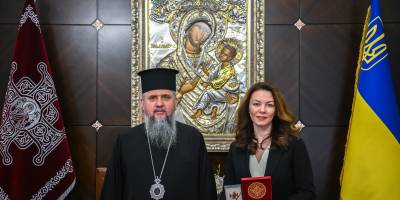 Предстоятель ПЦУ зустрівся із авторкою книги, яка розвінчує російську пропаганду