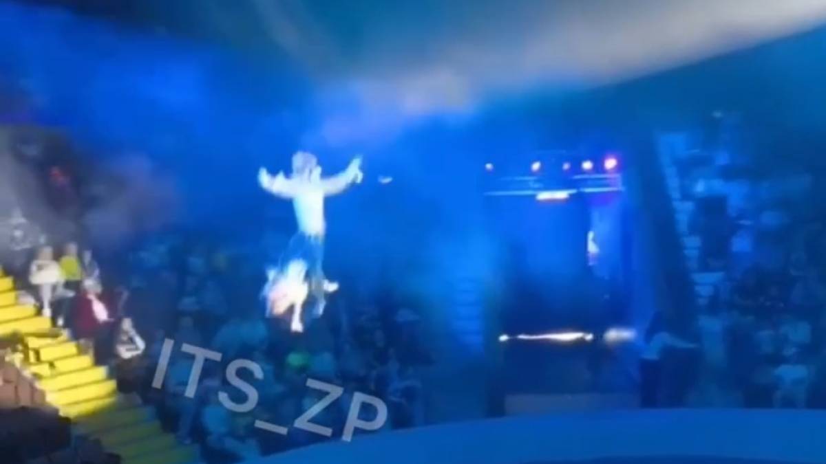 У цирку Запоріжжя акробати під час виступу впали з висоти – відео
