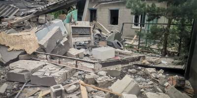 На Запоріжжі поліцейські документують наслідки ворожих обстрілів