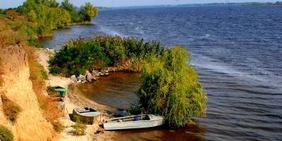 Запорізькі поліцейські «на гарячому» спіймали рибалок-браконьєрів (відео)