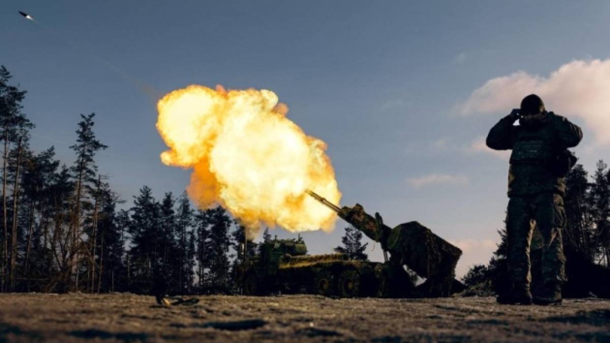 Генштаб ЗСУ — про орієнтовні втрати ворога на 30 квітня: 468720 (+1250) осіб, 7307 (+22) танків, 14046 (+39) ББМ