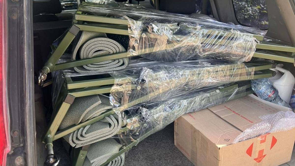 Захисникам Запоріжжя передали партію тактичних візків для доставки БК та евакуації поранених