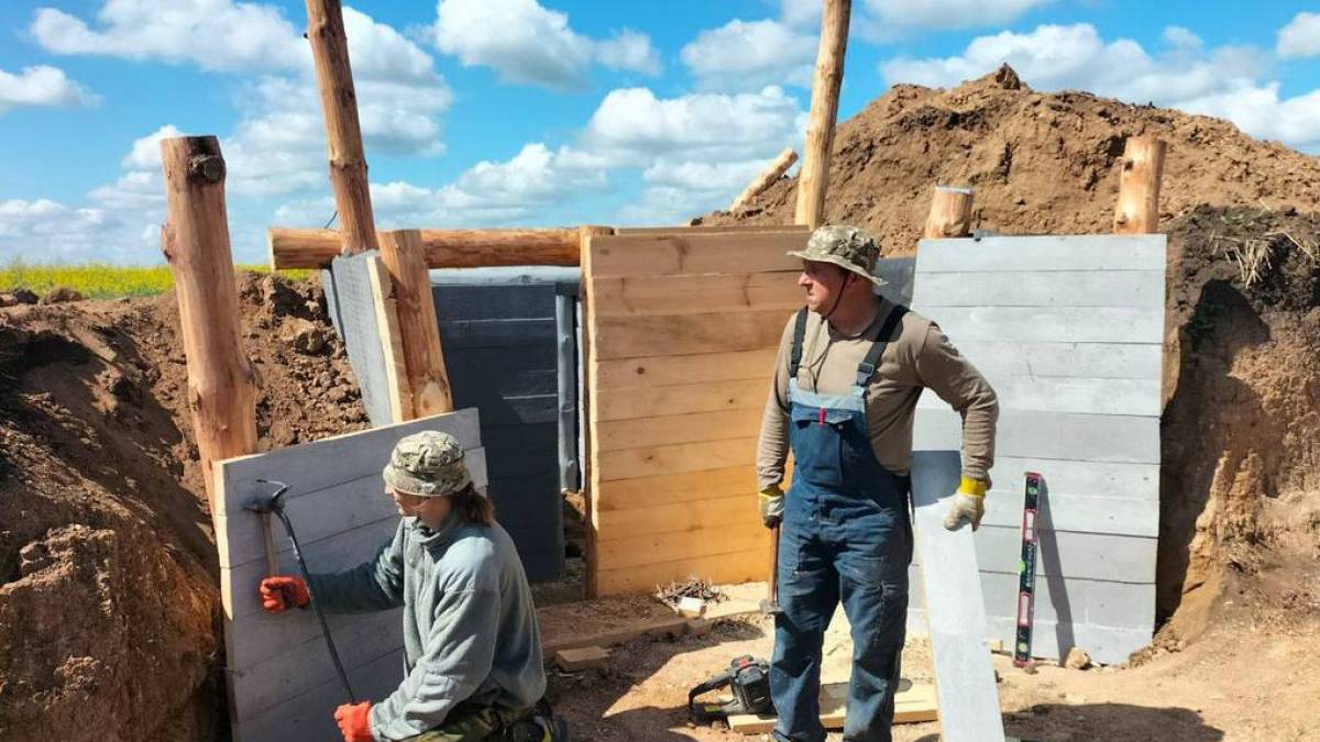 У Запорізькій області продовжується будівництво лінії оборони