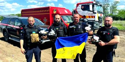 Запорізькі рятувальники привезли у Гуляйполе паски та крашанки (відео)