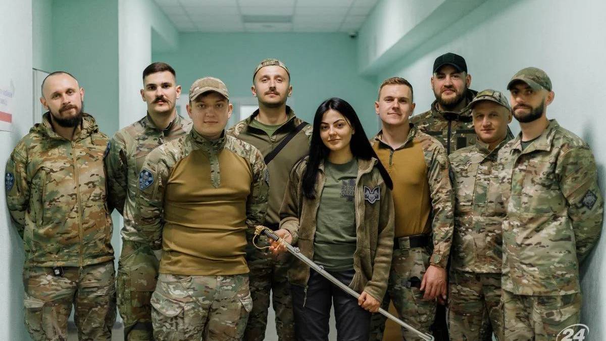 Найкращою бойовою медикинею Європи стала керівниця медслужби “Вовків да Вінчі”
