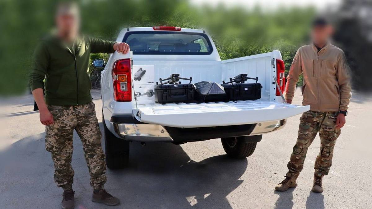 Захисники Запорізького краю отримали перший із 40 нових потужних позашляховиків