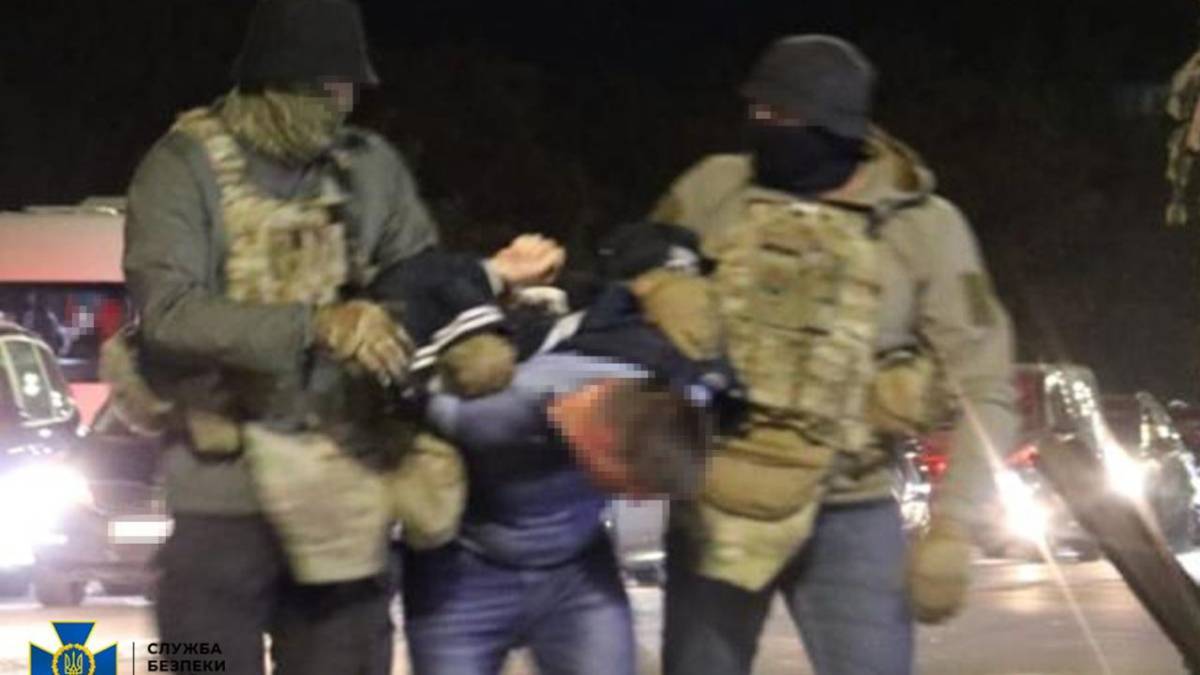СБУ викрила мережу агентів 5 служби фсб рф, які готували вбивство Президента України: затримано двох полковників УДО