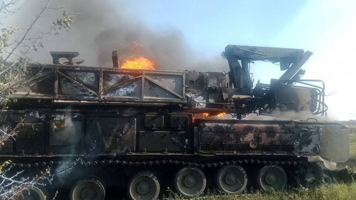 На Запорізькому напрямку рашисти спалили свій зенітно-ракетний комплекс «Бук»