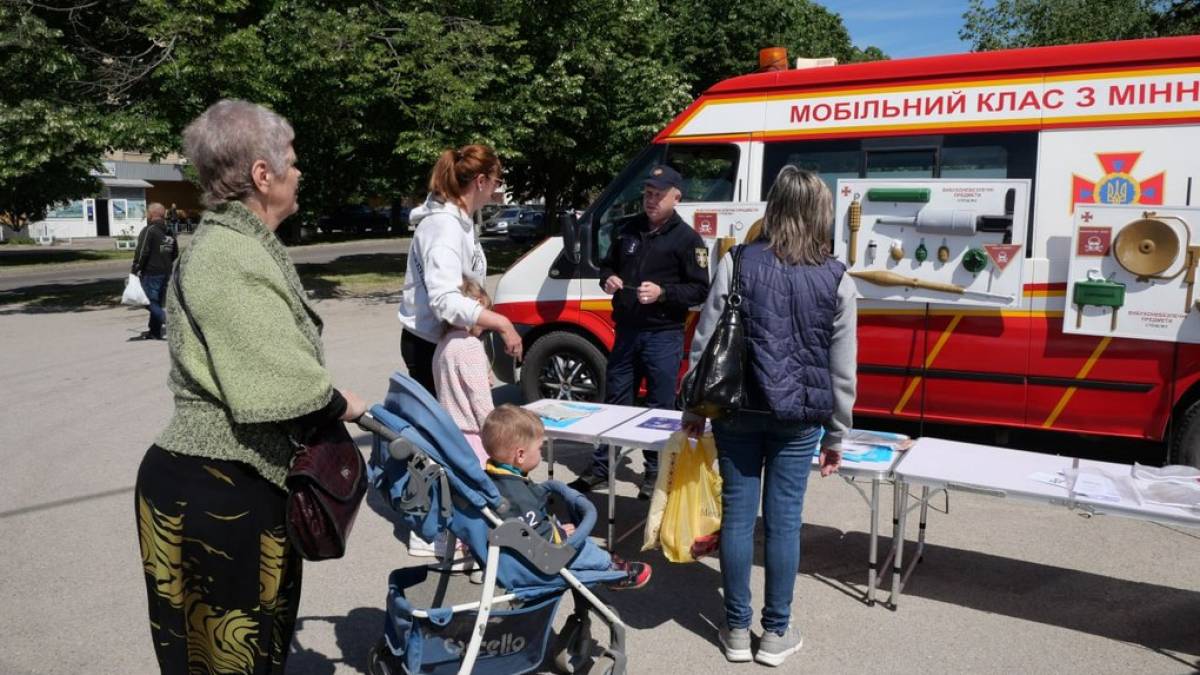 У Запоріжжі продовжує роботу пересувний мобільний клас протимінної безпеки