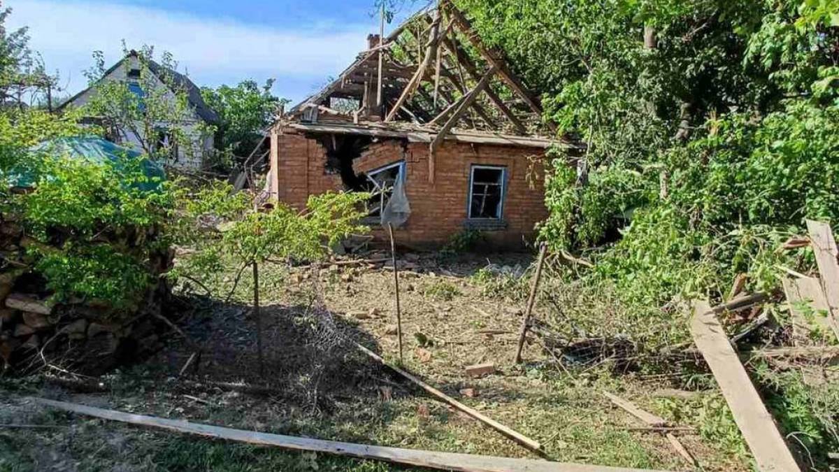 Окупанти 380 разів ударили по Запорізькій області: надійшло 24 повідомлення про руйнування