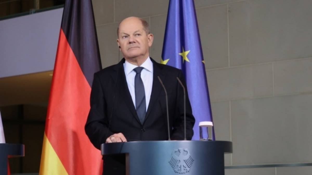 Шольц: «Працевлаштованим українцям у ФРН нічого не загрожує…»