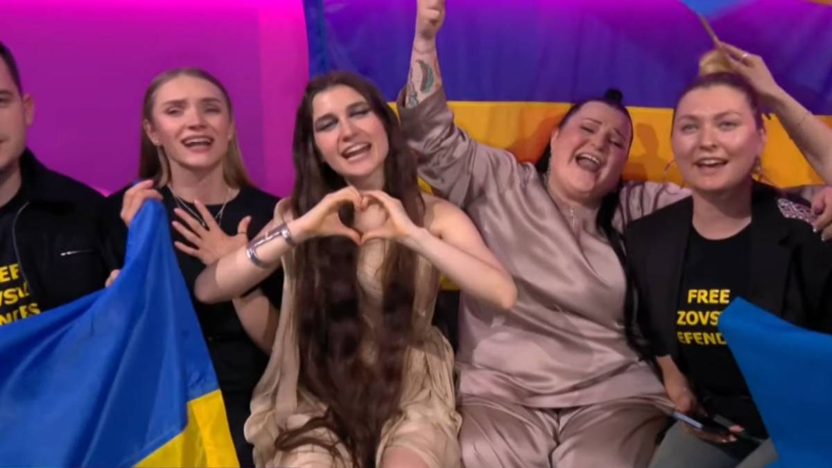 “Євробачення-2024”:  alyona alyona повернулася зі шведського Мальме до Києва