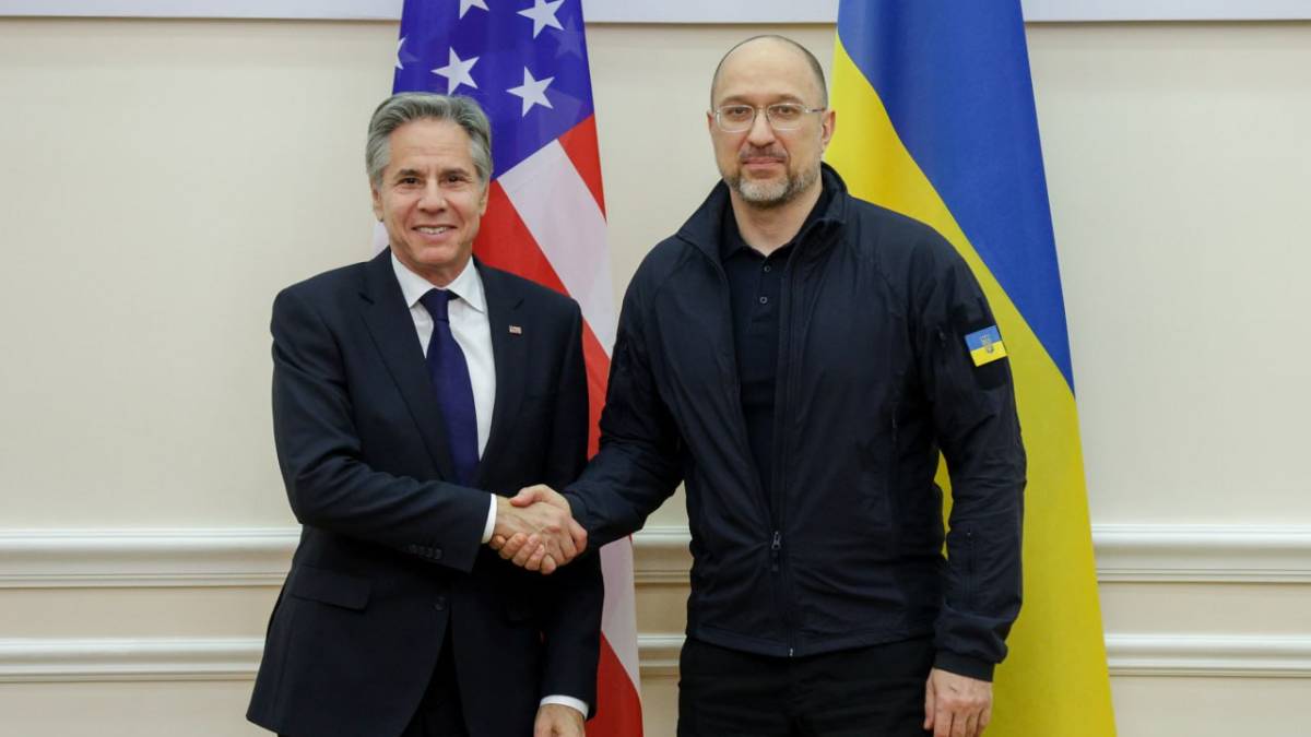 Шмигаль і Блінкен обговорили черговий пакет воєнної допомоги Україні на $400 мільйонів