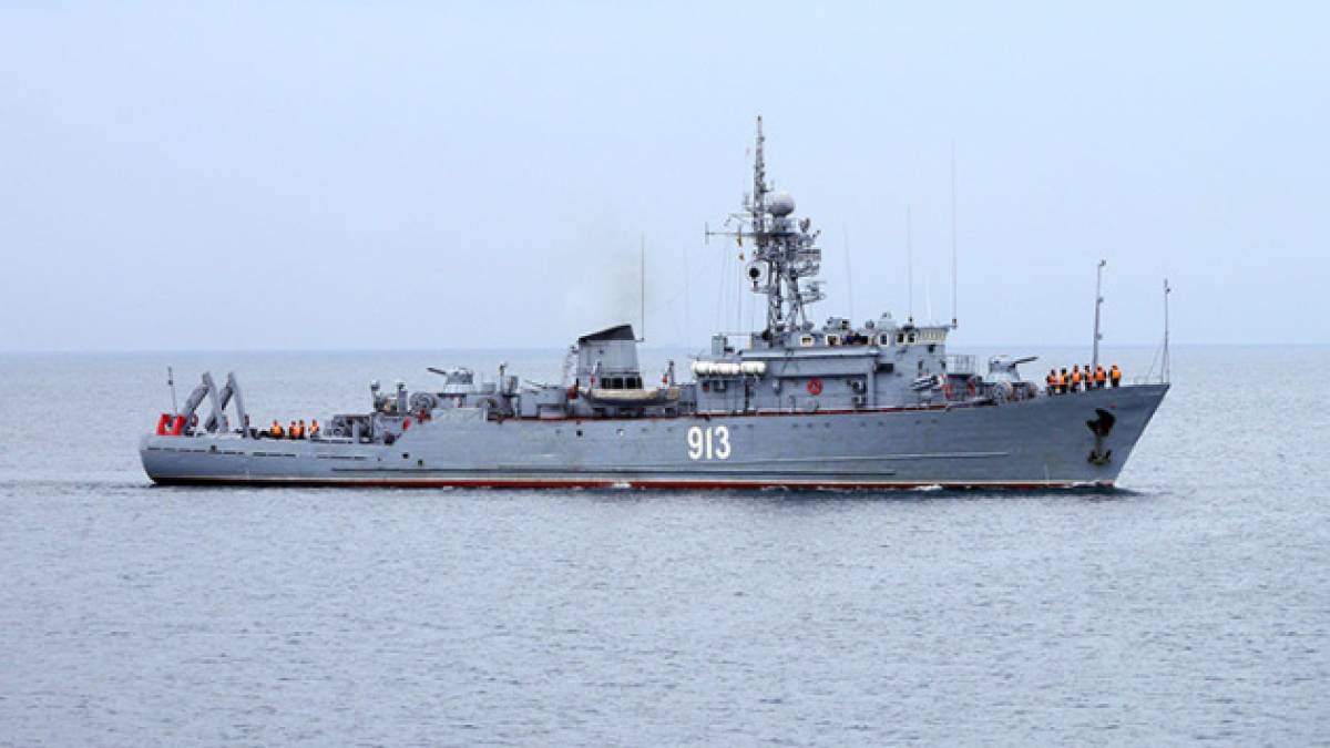 ВМС ЗСУ повідомили про знищення російського морського тральщика “Ковровець”