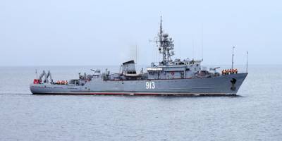 ВМС ЗСУ повідомили про знищення російського морського тральщика “Ковровець”