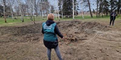 У Запоріжжі  продовжують обстежувати забруднені внаслідок російських обстрілів території