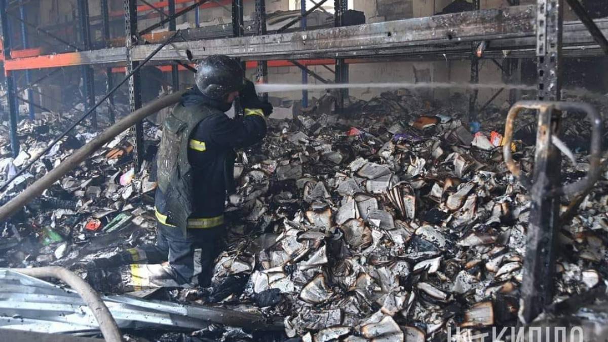 Від російського обстрілу зруйнована типографія, яка друкувала книжки на київський Книжковий Арсенал