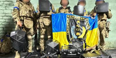 Запорізькі громади передали допомогу захисникам на фронт