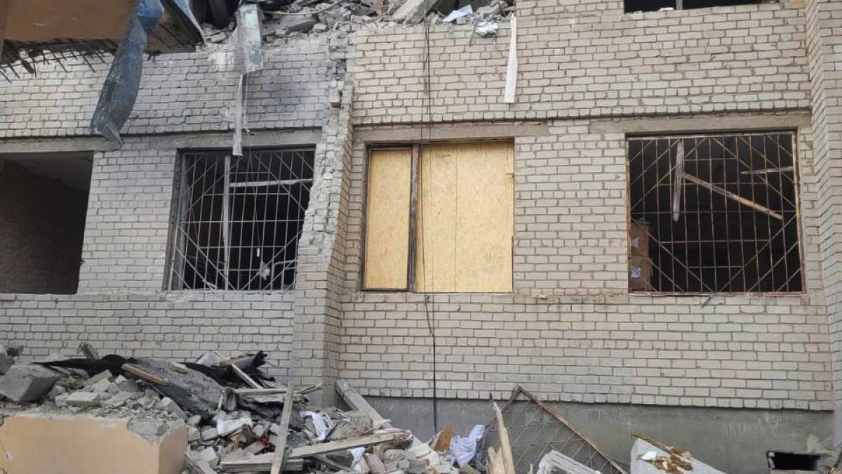 Впродовж доби окупанти 296 разів били по Запорізькій області