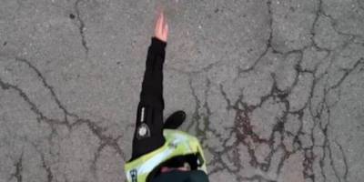 Запоріжцям нагадали, що означають жести регулювальника