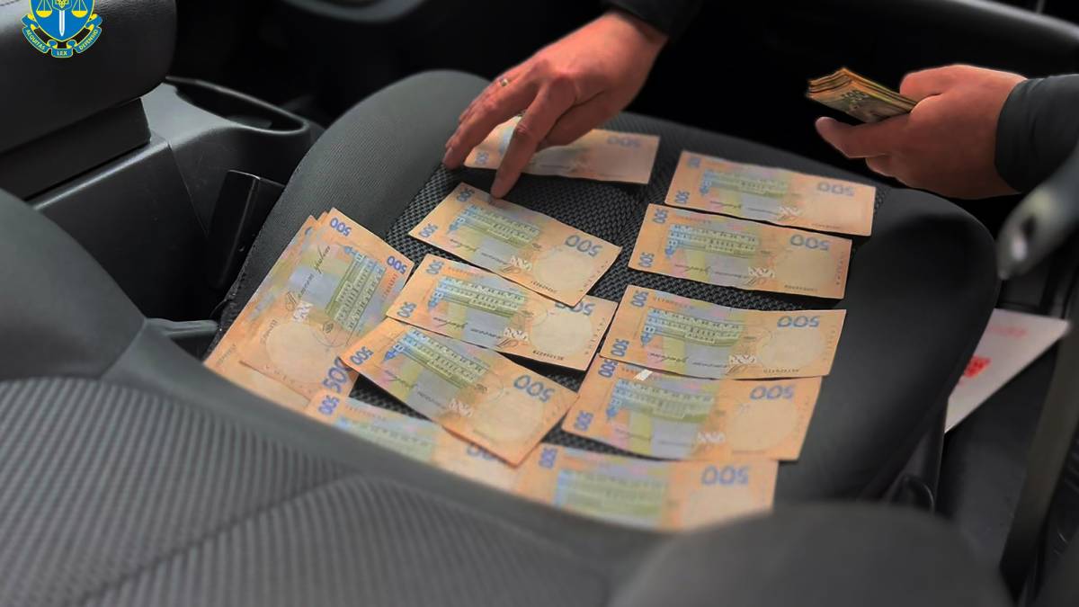 Мешканці Запоріжжя вимагали від знайомого гроші за “відкуп” від мобілізації