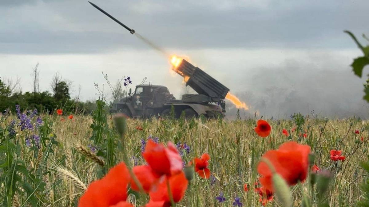 Генштаб ЗСУ — про орієнтовні втрати ворога на 1 червня: 508780 (+1130) осіб, 13184 (+44) артсистеми, 2181 (+17) спецтехніка