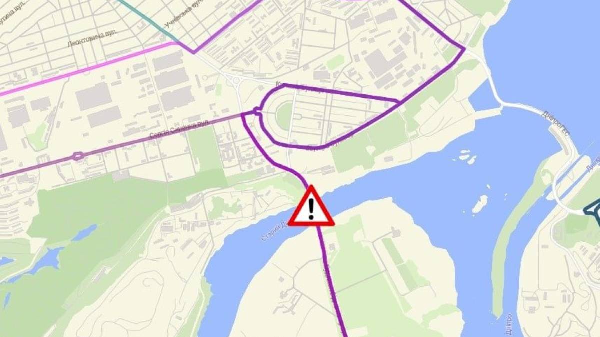 У Запоріжжі виникли проблеми з рухом транспорту